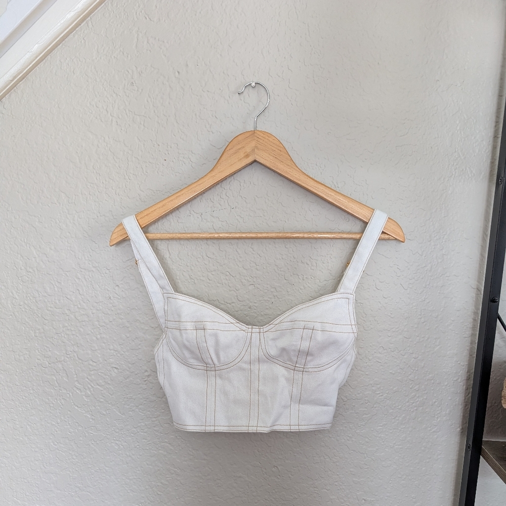 AYAI White Cropped Bustier Top